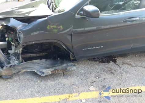 2014 Jeep Cherokee Limited z USA, uszkodzony, nr VIN 1C4PJLDS3EW313704